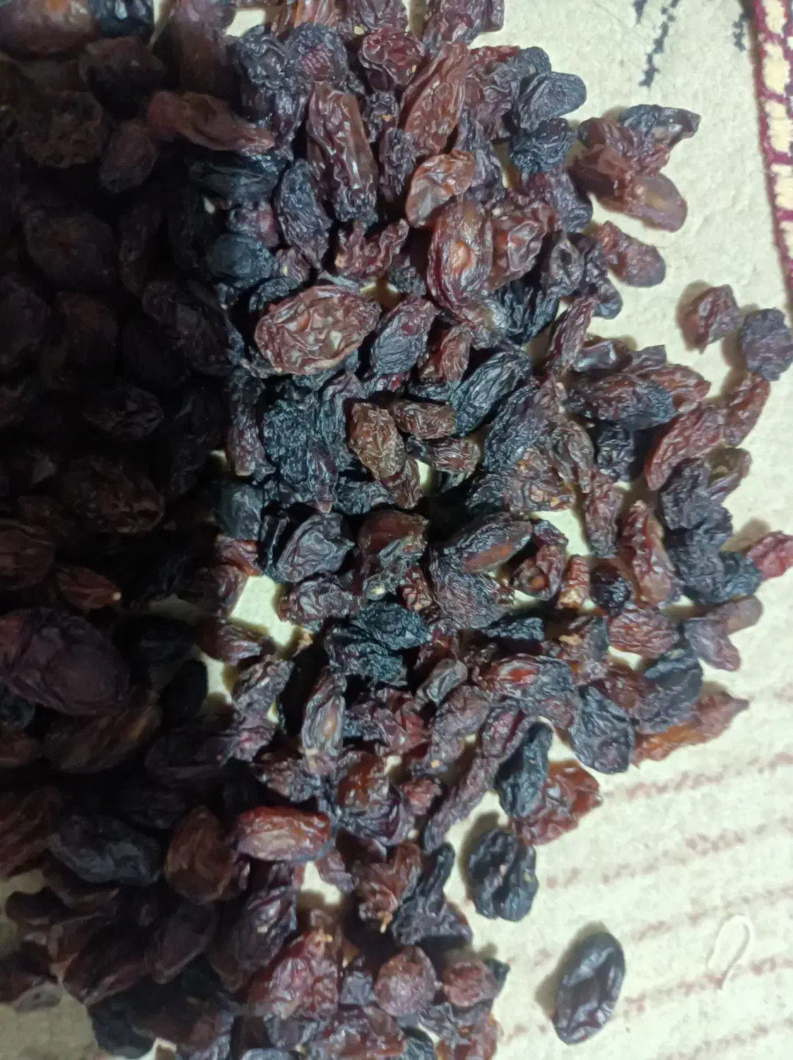 کشمش مویض کیلویی ۳۰۰ تومان|خوردنی و آشامیدنی|ساوه, |دیوار