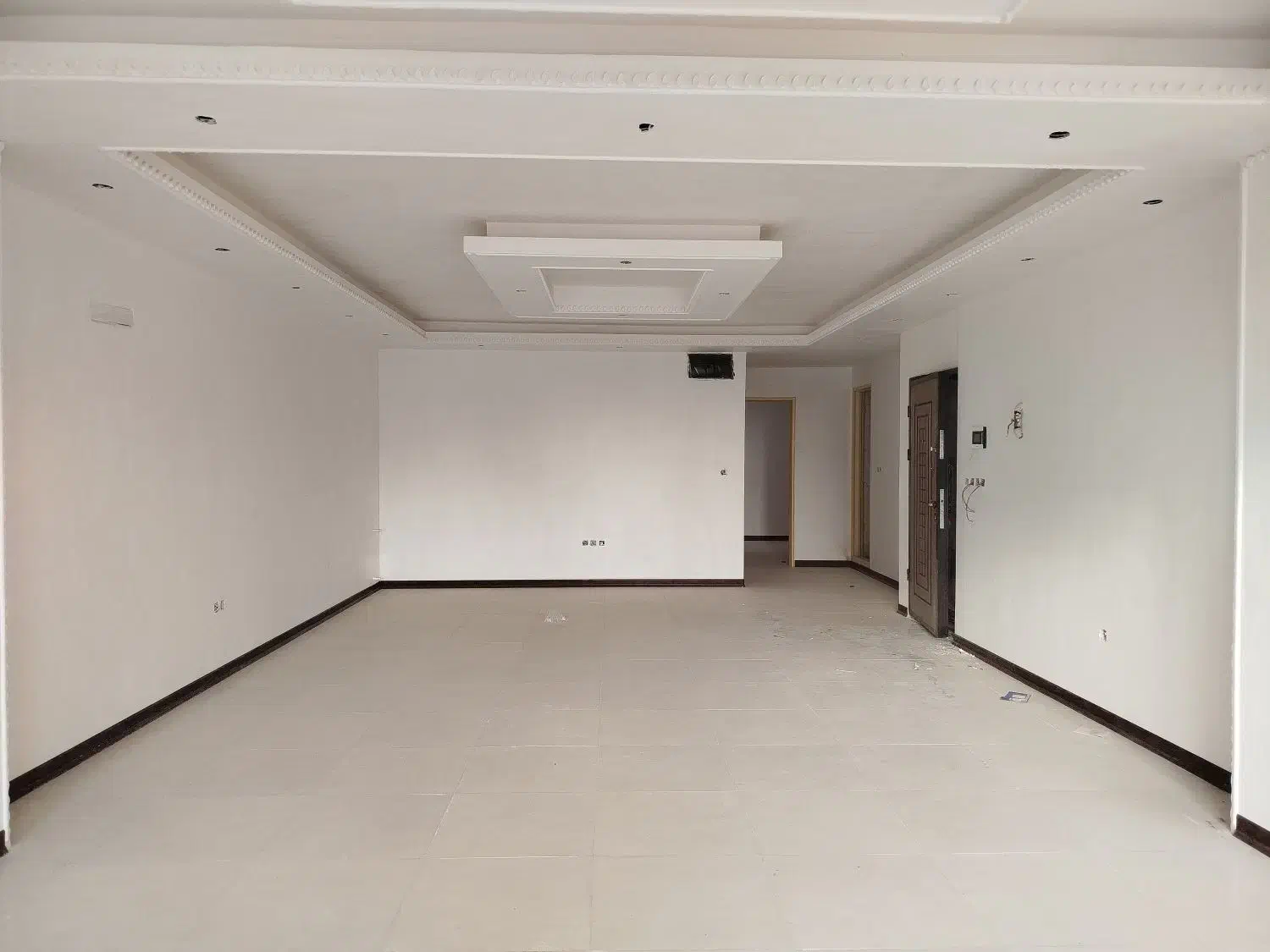 آپارتمان تک واحدی ((کف تا سقف خاص))|فروش آپارتمان|قرچک, میرزائی جنوبی|دیوار