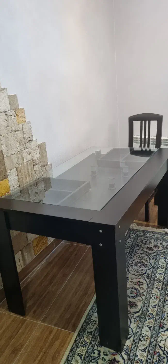 میز نهار خوری تنها شش نفره|میز و صندلی غذاخوری|رشت, ساغری سازان|دیوار