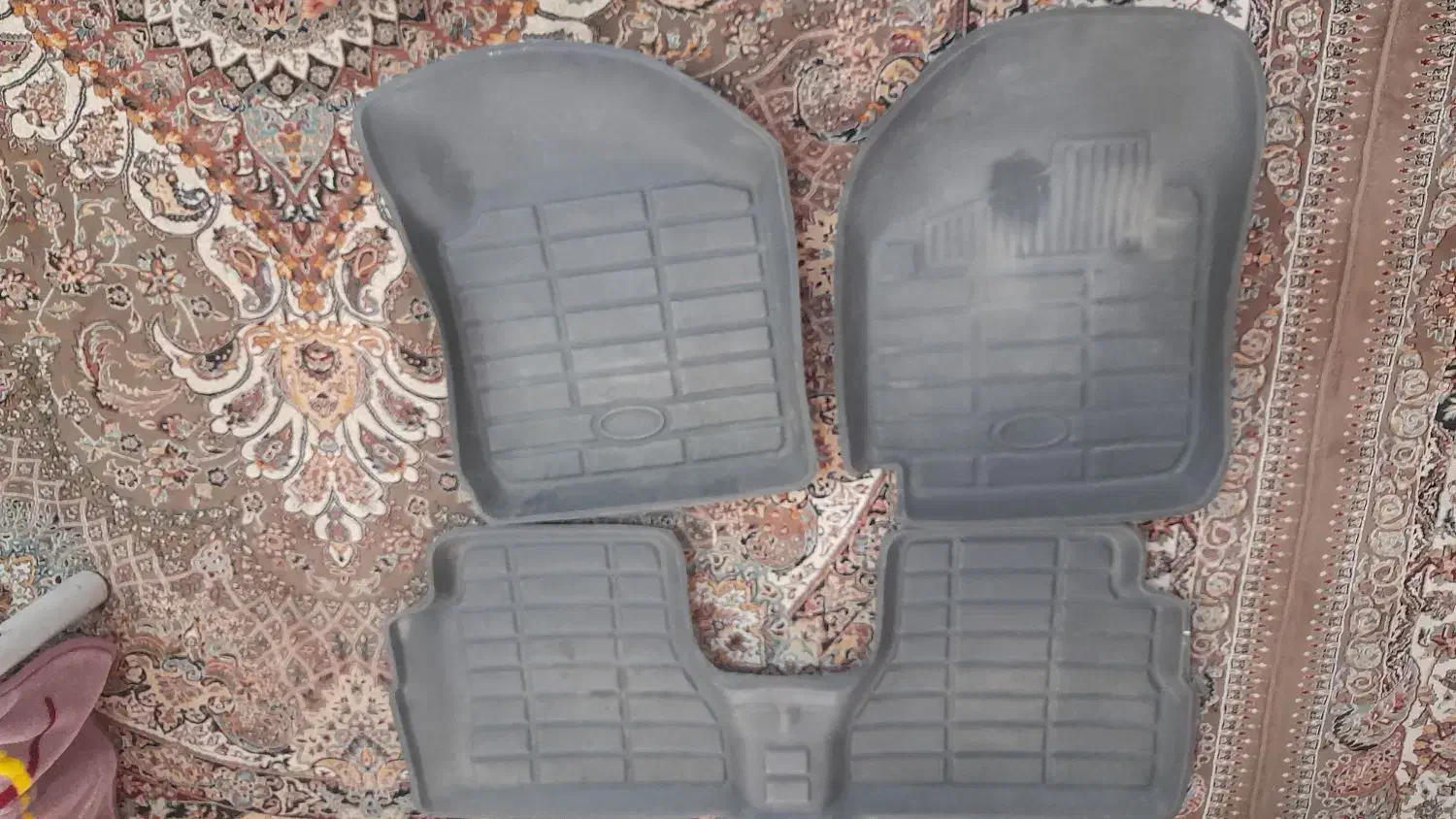 کفپوش سه بعدی برند بابل و قالپاق پیکانی|قطعات یدکی و لوازم جانبی|مشهد, قائم|دیوار