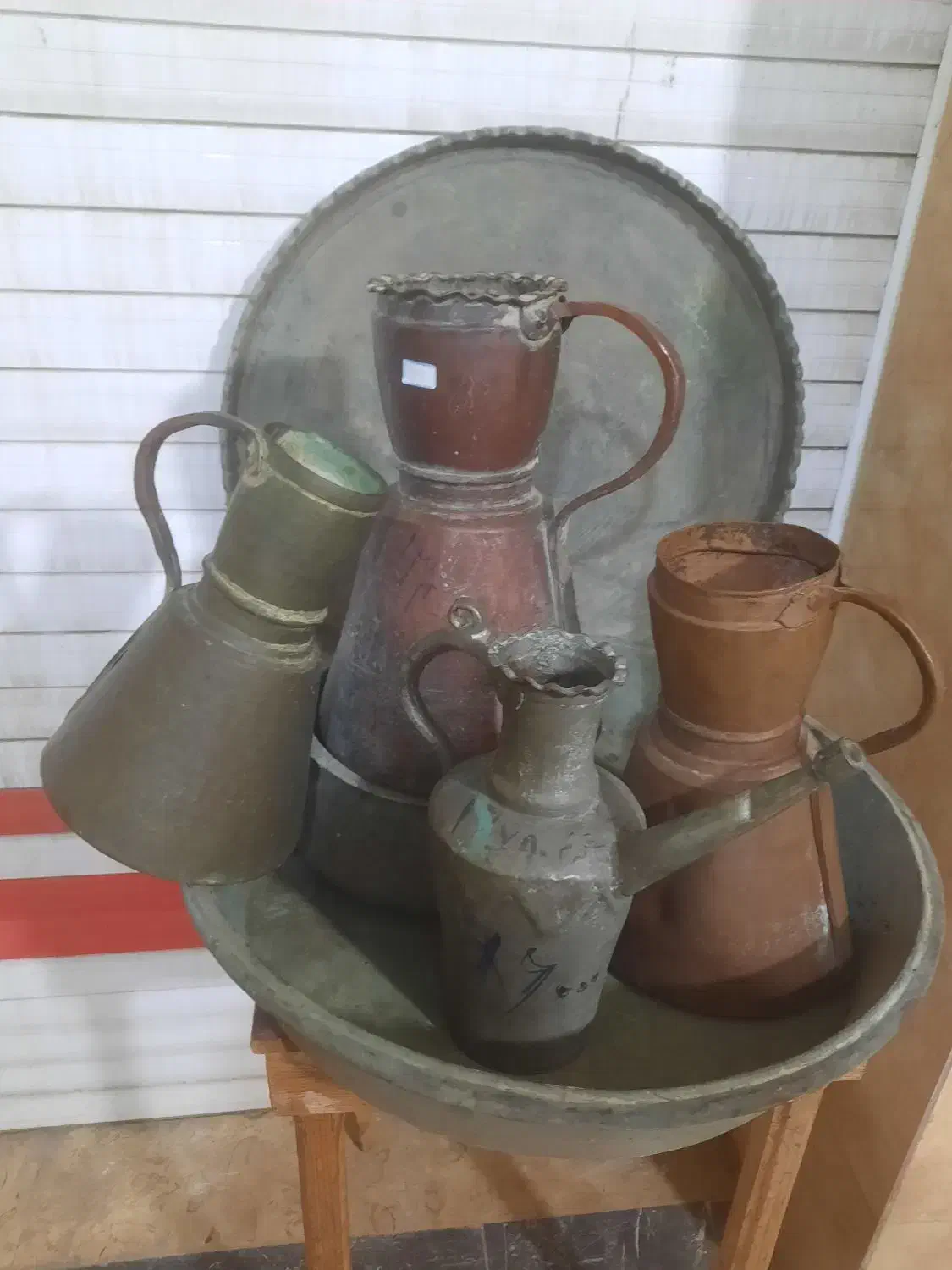 مشروفه قدیمی اصل|کلکسیون اشیاء عتیقه|رشت, عینک|دیوار