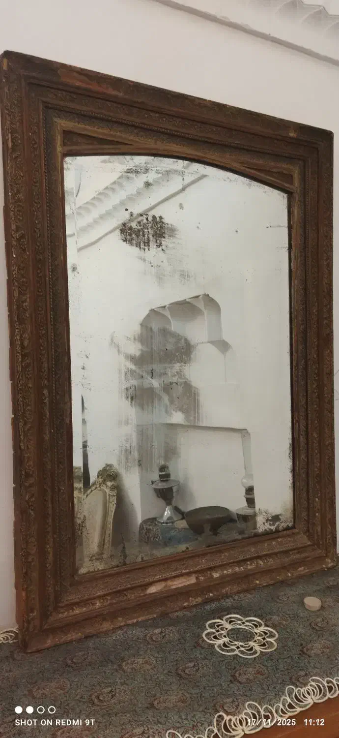 آینه قدیمی و خاص|کلکسیون اشیاء عتیقه|یزد, |دیوار