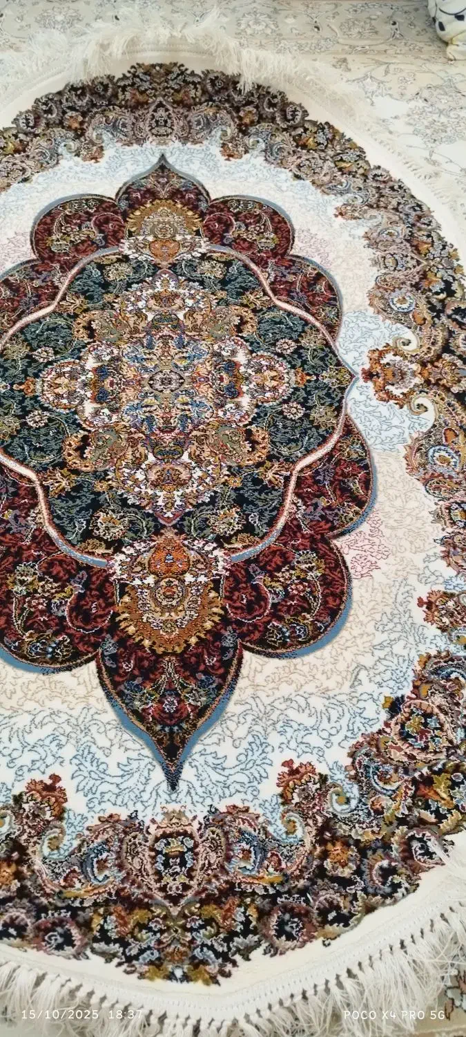 قالیچه ریزبافت دستباف گونه|فرش|قدس, شهرقدس|دیوار