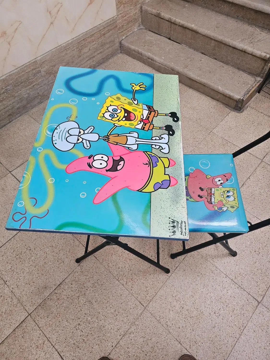 میزتحریرطرح دار|میز تحریر و کامپیوتر|شیراز, شهرک کوشکک|دیوار