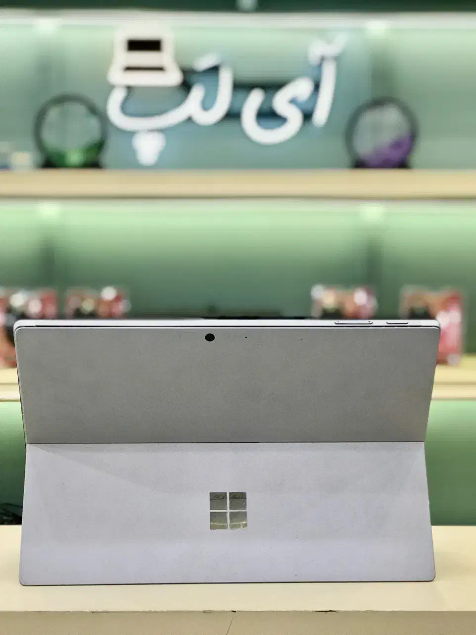 لپتاپ سرفیس پرو ۵ بسیار تمیز|رایانه همراه|قم, صفائیه|دیوار