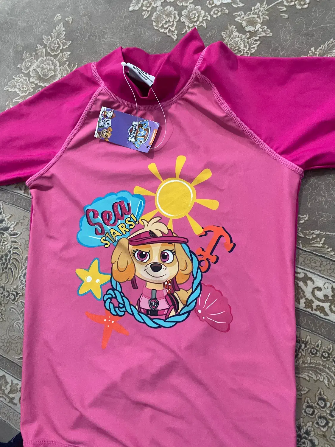 لباس بیگانه خارجی|کفش و لباس بچه|قم, انسجام|دیوار