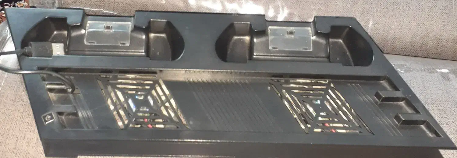 پایه فن خنک کننده و شارژردسته پلی۴،پلی استیشن،ps4|کنسول، بازی ویدئویی و آنلاین|مشهد, رده|دیوار