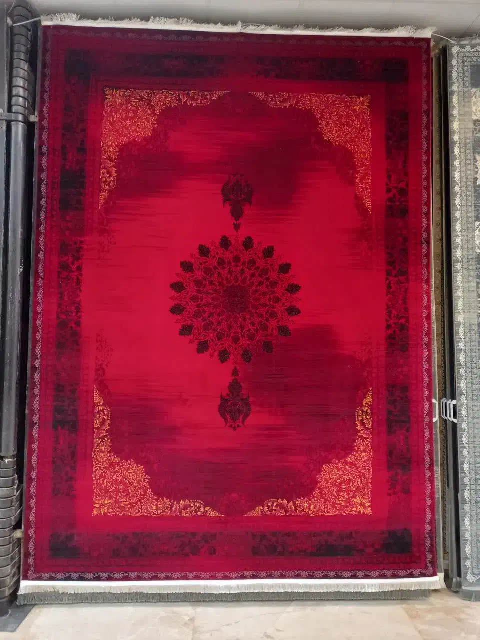 فرش۷۰۰شانه ماندگار دودی وینتیج|فرش|صدرا-فارس, فاز ۲|دیوار