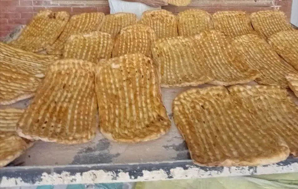 به یک شاطر بربری نیاز فوری داریم|استخدام خدمات فروشگاه و رستوران|چاراویماق, |دیوار