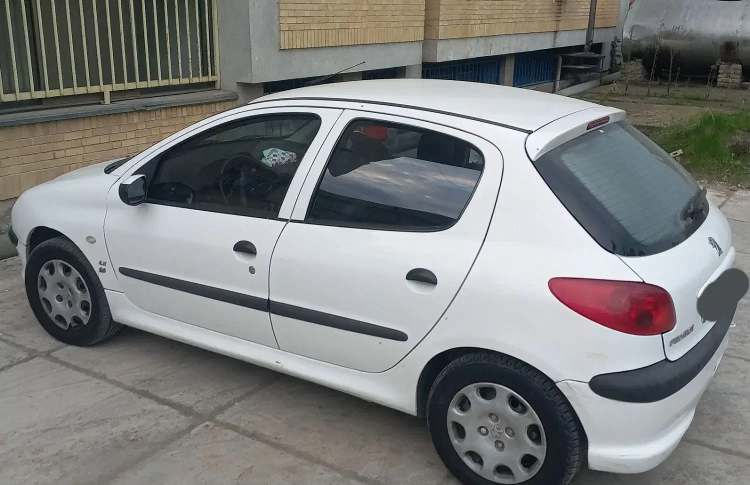 پژو ۲۰۶ تیپ ۵ مدل ۱۳۹۶|خودرو سواری و وانت|ساری, |دیوار