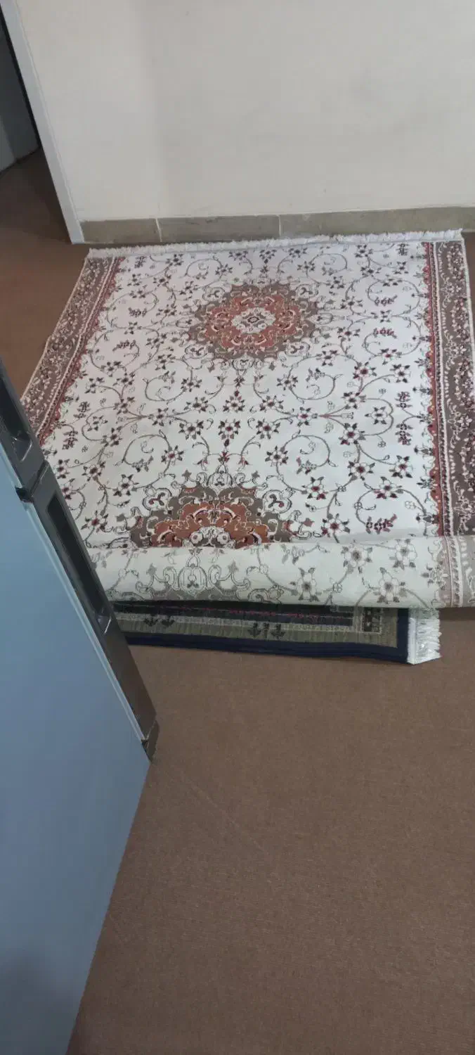 کناره فرش ۲/۵۰ وعرض ۱۴۰|فرش|شیراز, شهرک مخابرات|دیوار