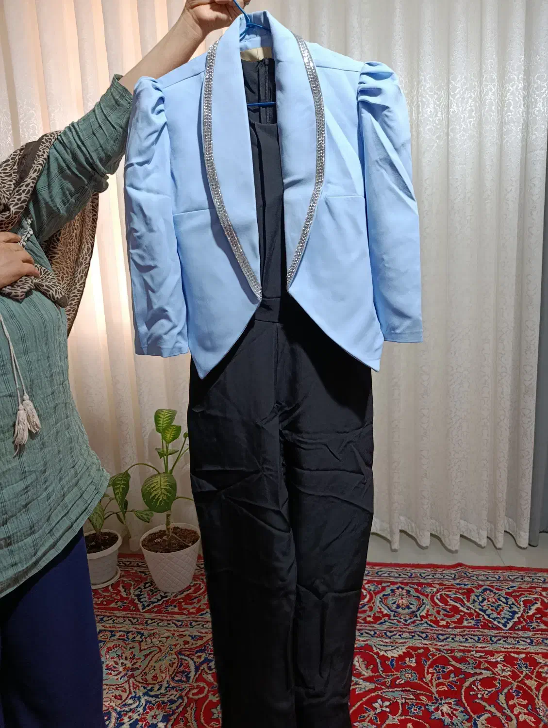 درحد نو|لباس|تاکستان, |دیوار