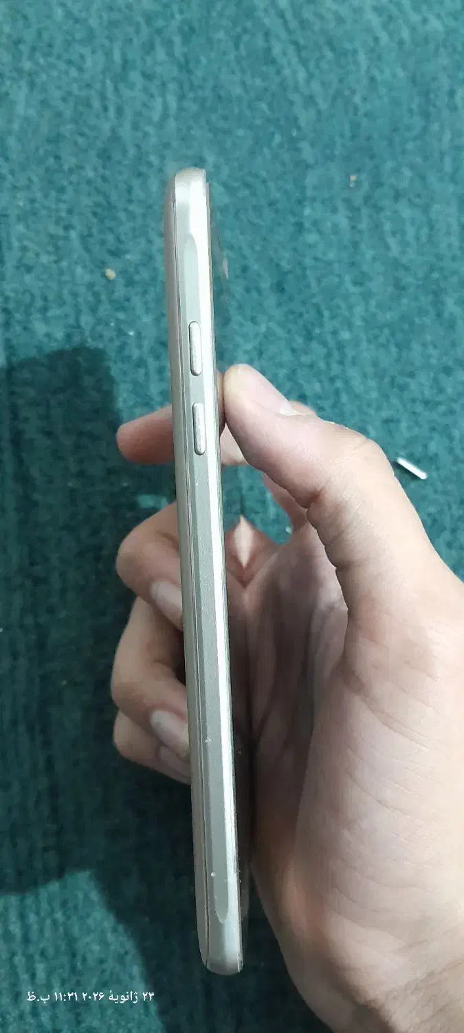 j5 2016|موبایل|تهران, لویزان|دیوار