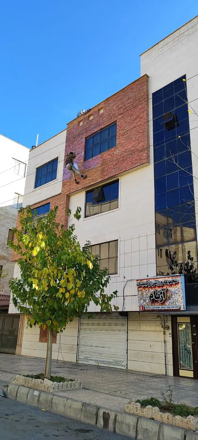 ابندی عایق کاری پیچ رولپلاک با راپل بندباز طناب|خدمات پیشه و مهارت|رشت, صفاری|دیوار