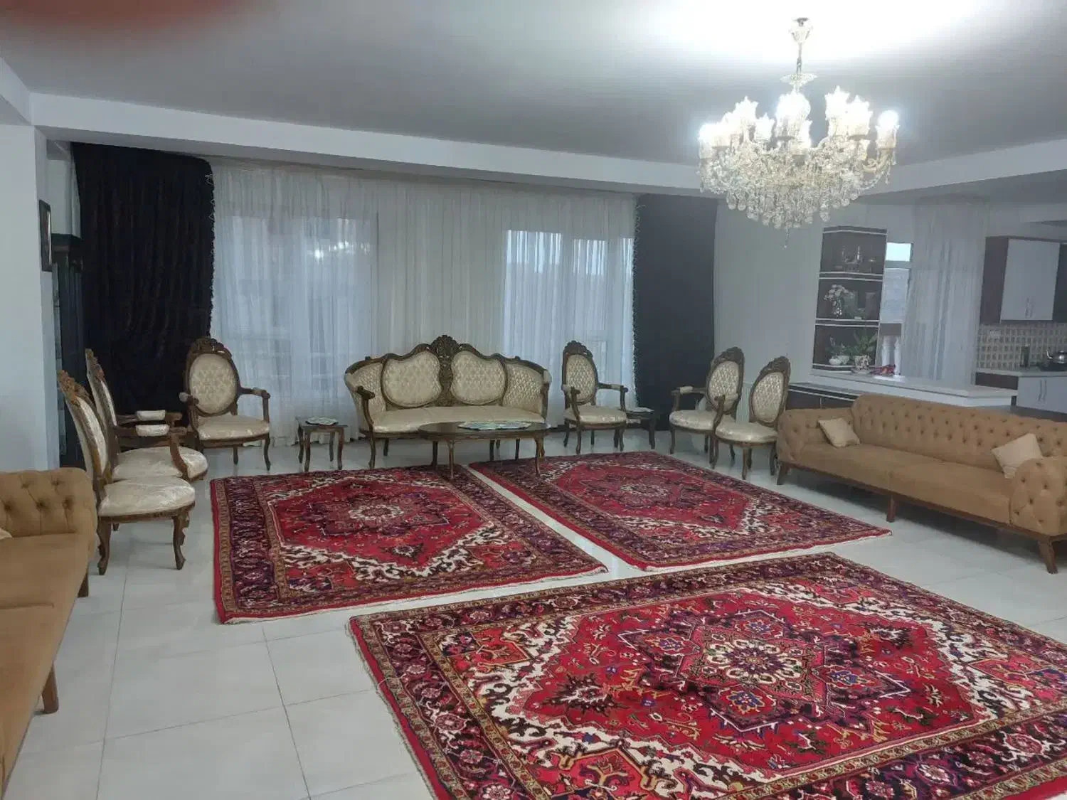 اجاره واحد / ۲۱۰ متر / قیمت مناسب|اجارهٔ آپارتمان|محمدشهر, محمدشهر|دیوار
