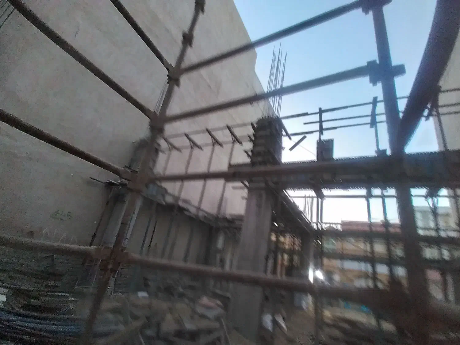 نیروی اوستا کار ارماتور بندی|استخدام معماری، عمران و ساختمانی|قم, شهرک قدس|دیوار