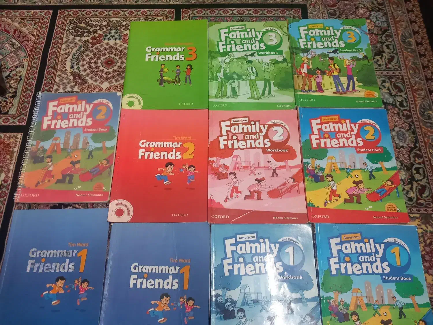 کتاب انگلیسی فمیلی و..|کتاب و مجله آموزشی|محمدشهر, عباس آباد|دیوار