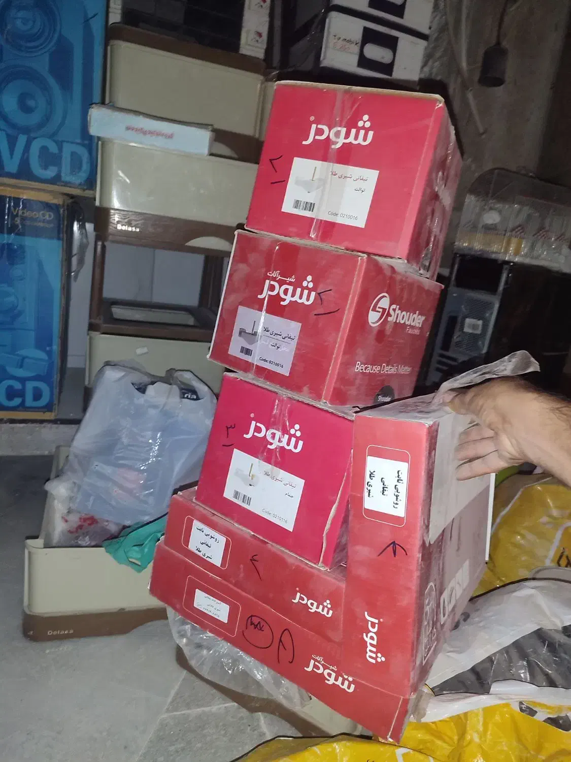 شیرالات شودر ۱۱ تکه مدل تیفانی و یونیک پلاس|لوازم سرویس بهداشتی|شیراز, شهرک گلستان|دیوار