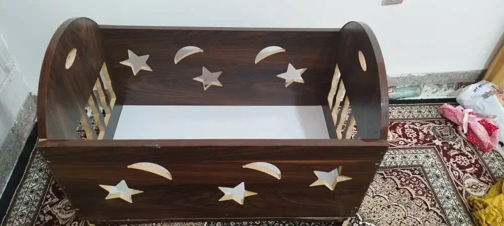 گهواره نوزاد|تخت و صندلی بچه|کرمانشاه, |دیوار