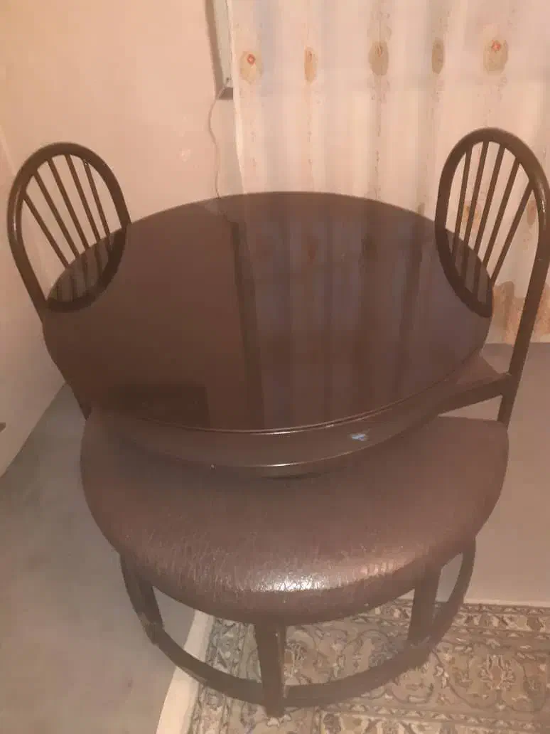 میز نهارخوری ۴نفره درحدنو بادوتاصندلی|میز و صندلی غذاخوری|تهران, قاسم‌آباد|دیوار