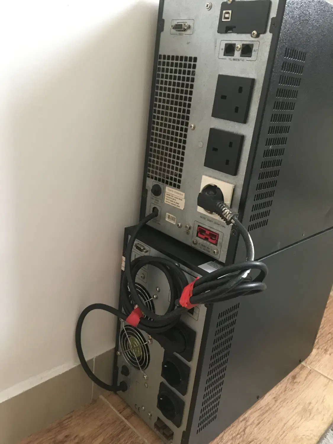 ups برق اضطراری|قطعات و لوازم جانبی رایانه|رشت, معلم|دیوار