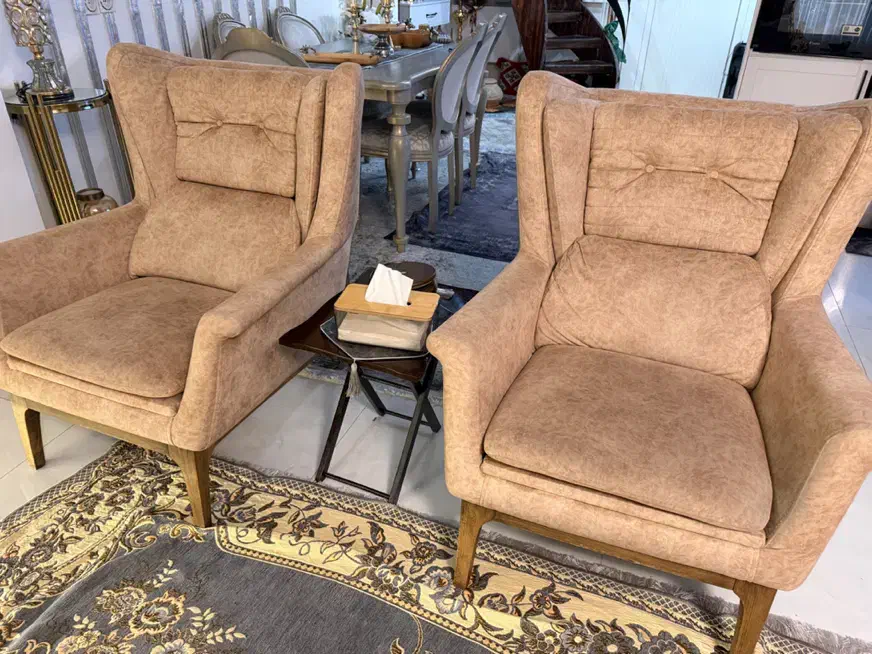 مبل راحتی و چوب راش کاملا سالم ..شرکتی از شرکت TAT|مبلمان خانگی و میز عسلی|آبادان, |دیوار