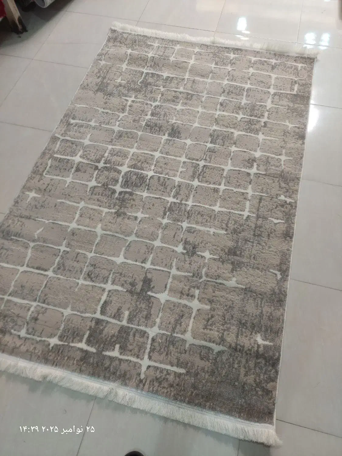 فرش ۴ متری رنگ بژ رنگ نسکافه‌ای کد وینتج|فرش|مشهد, توس (بلوار توس)|دیوار