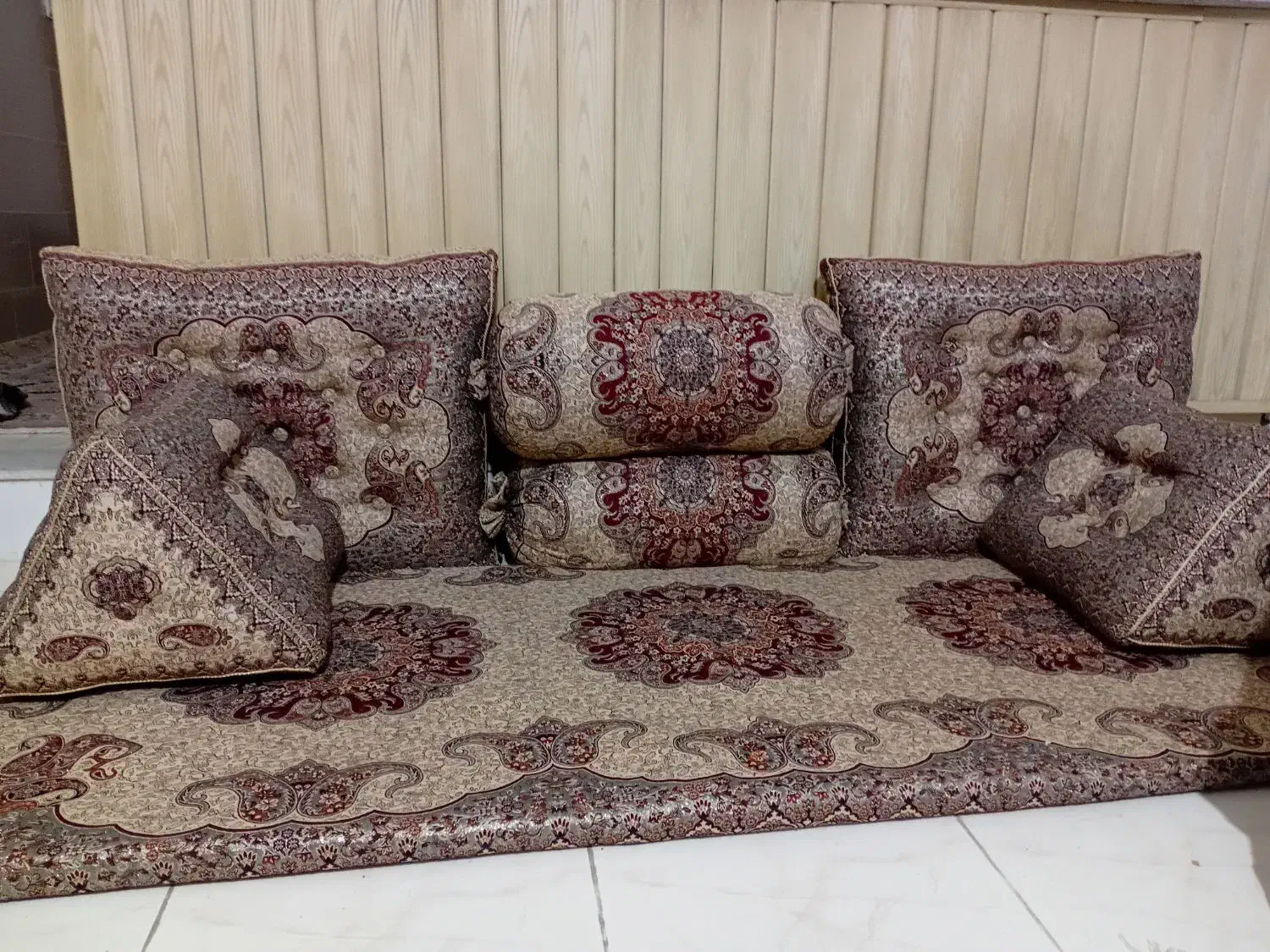 پشتی سنتی|پشتی|خرمدره, |دیوار