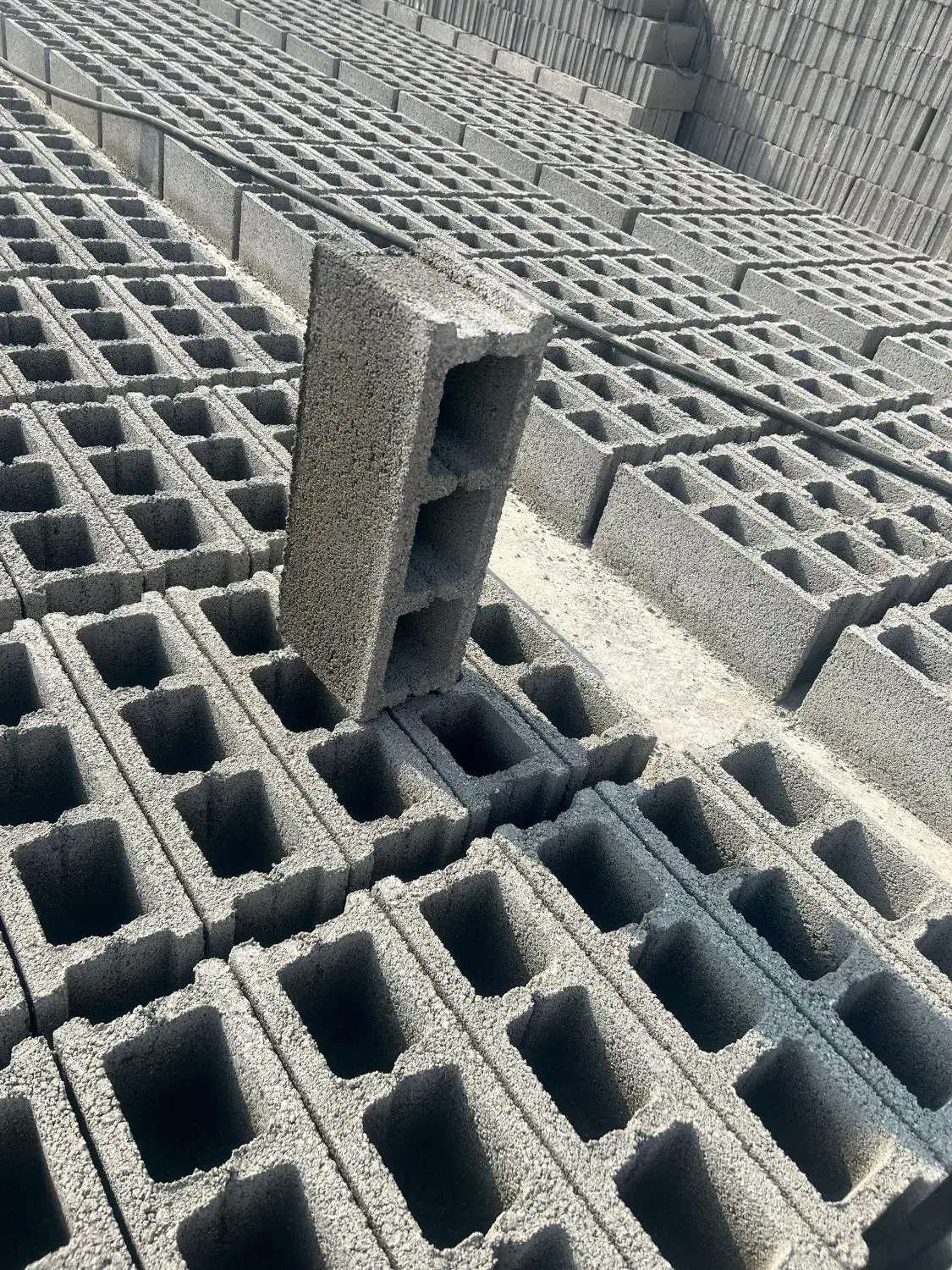 بلوک سیمانی سبک ساختمانی|مصالح و تجهیزات ساختمان|خاوران, |دیوار