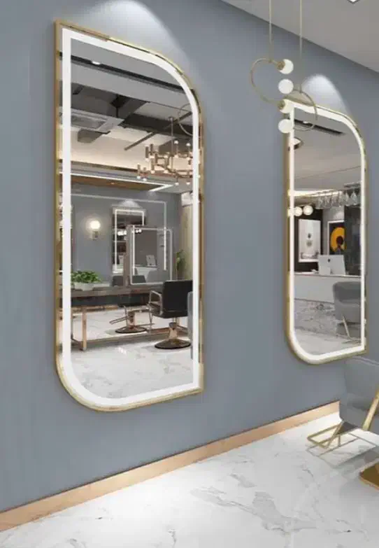 آینه وصندلی|آرایشگاه و سالن‌های زیبایی|میاندوآب, |دیوار