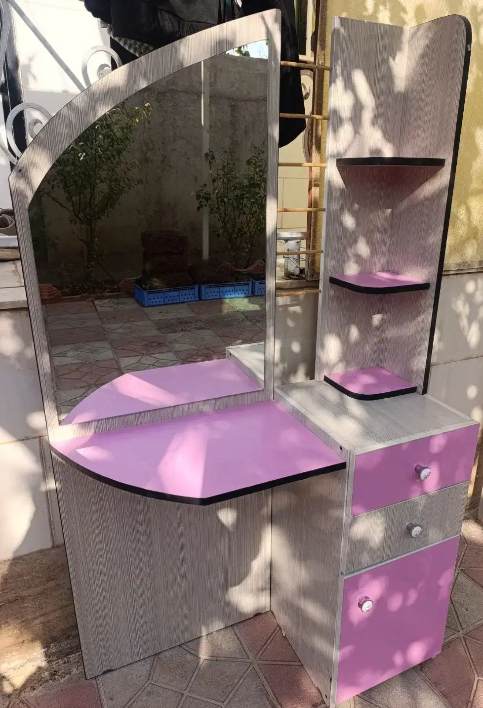 کمد دراور|جاکفشی، کمد، دراور|آبیک, |دیوار