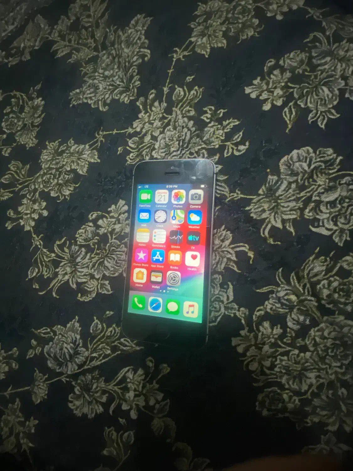 آیفون 5s|موبایل|همدان, |دیوار