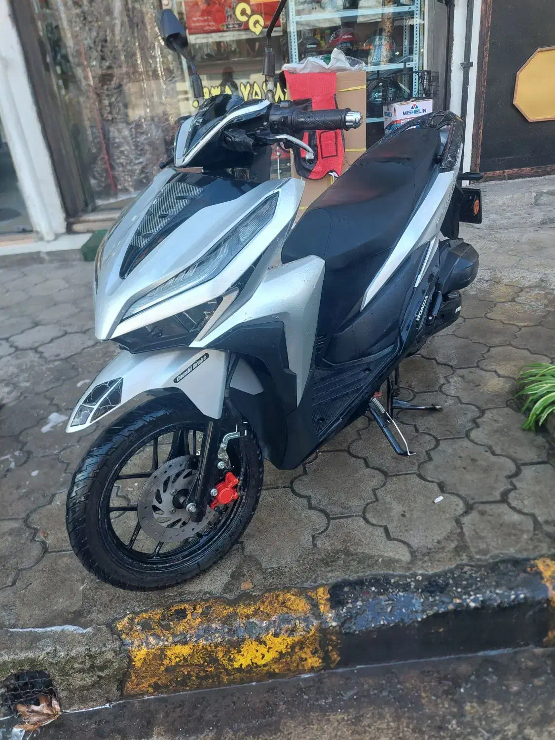 موتور کلیک ۱۵۰ نیرو موتور|موتورسیکلت|لاهیجان, طالقانی|دیوار