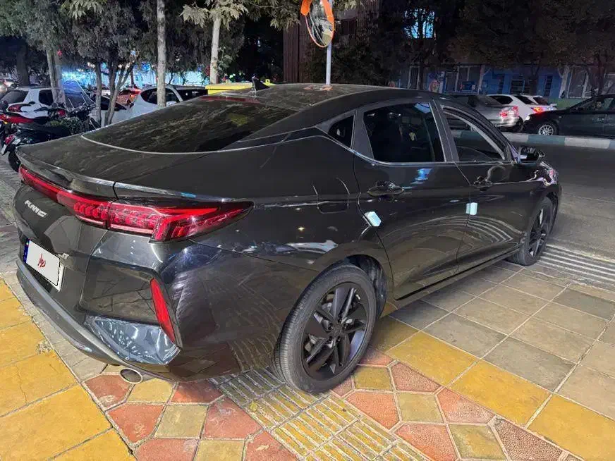 Kmc j7 ۱۴۰۳ با بیمه بدنه|خودرو سواری و وانت|تهران, ولنجک|دیوار