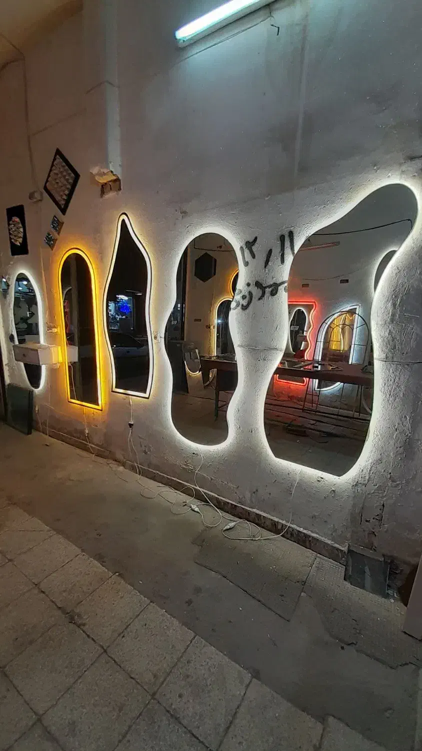 تولیدی سرای آینه|آینه|قم, شاه ابراهیم|دیوار