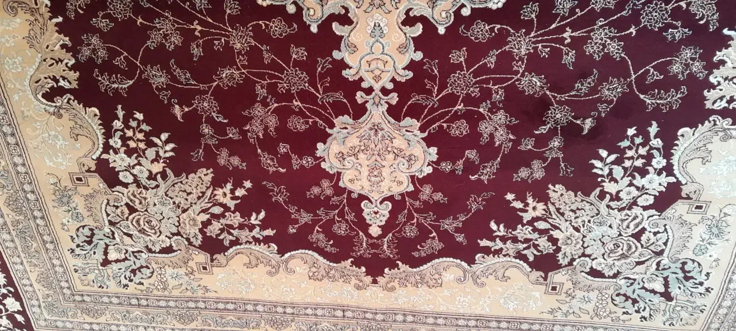 سلام یه سری وسایل خانگی بفروش می‌رسد|فرش|صحنه, |دیوار