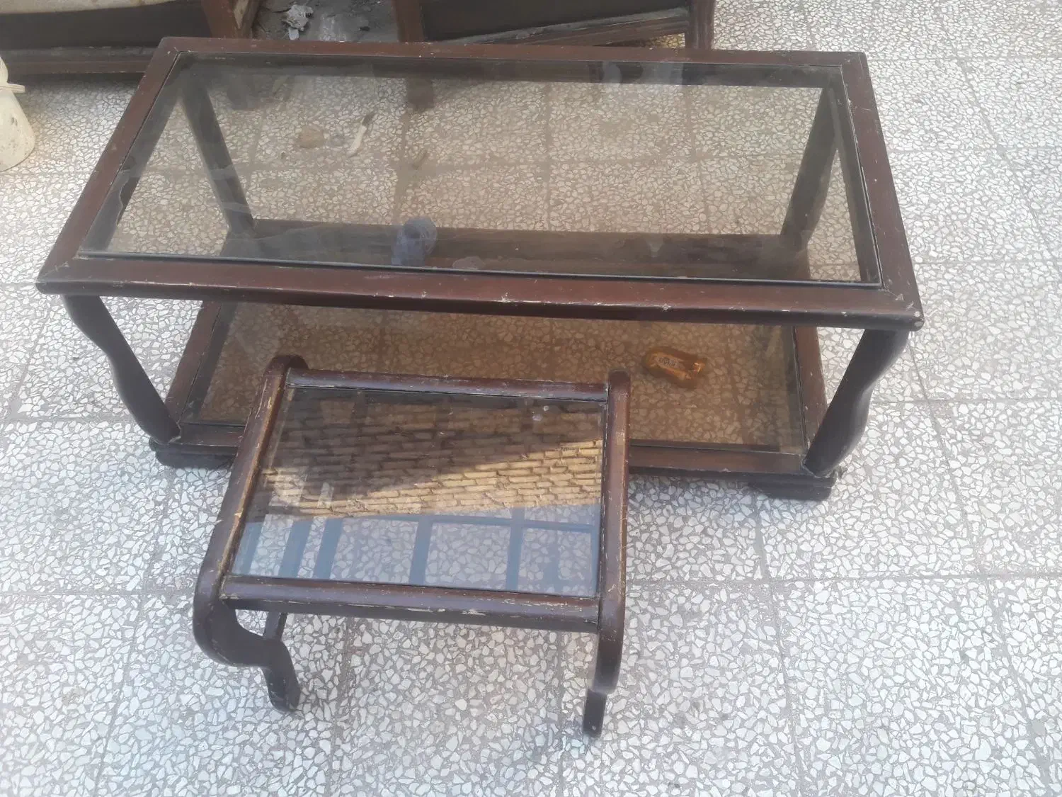 مبل تک نفره|مبلمان خانگی و میز عسلی|قم, باغ پنبه|دیوار