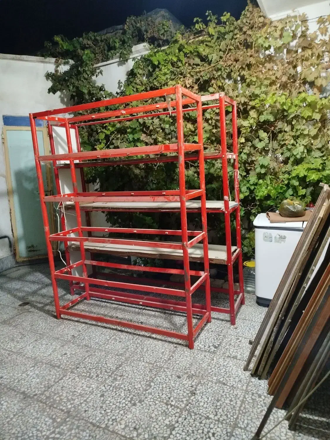 قفسه ی ویترین|صنایع دستی و سایر لوازم تزئینی|خرم‌آباد, |دیوار