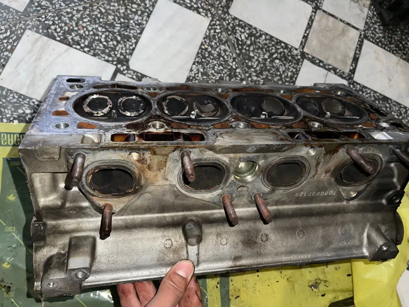 سرسیلندر کامل تیوفایو|قطعات یدکی و لوازم جانبی|قائم‌شهر, |دیوار