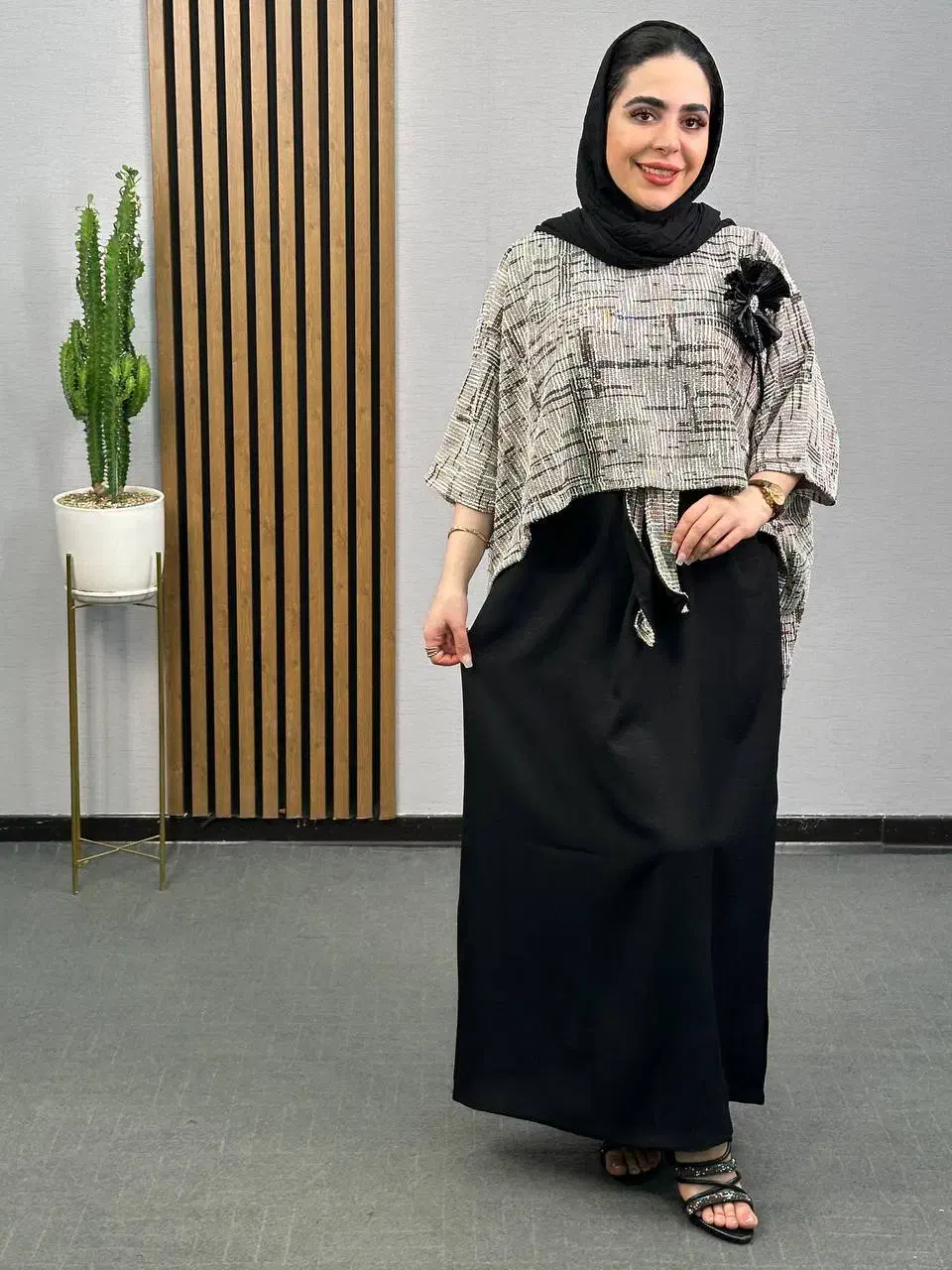 مانتو|لباس|یاسوج, |دیوار