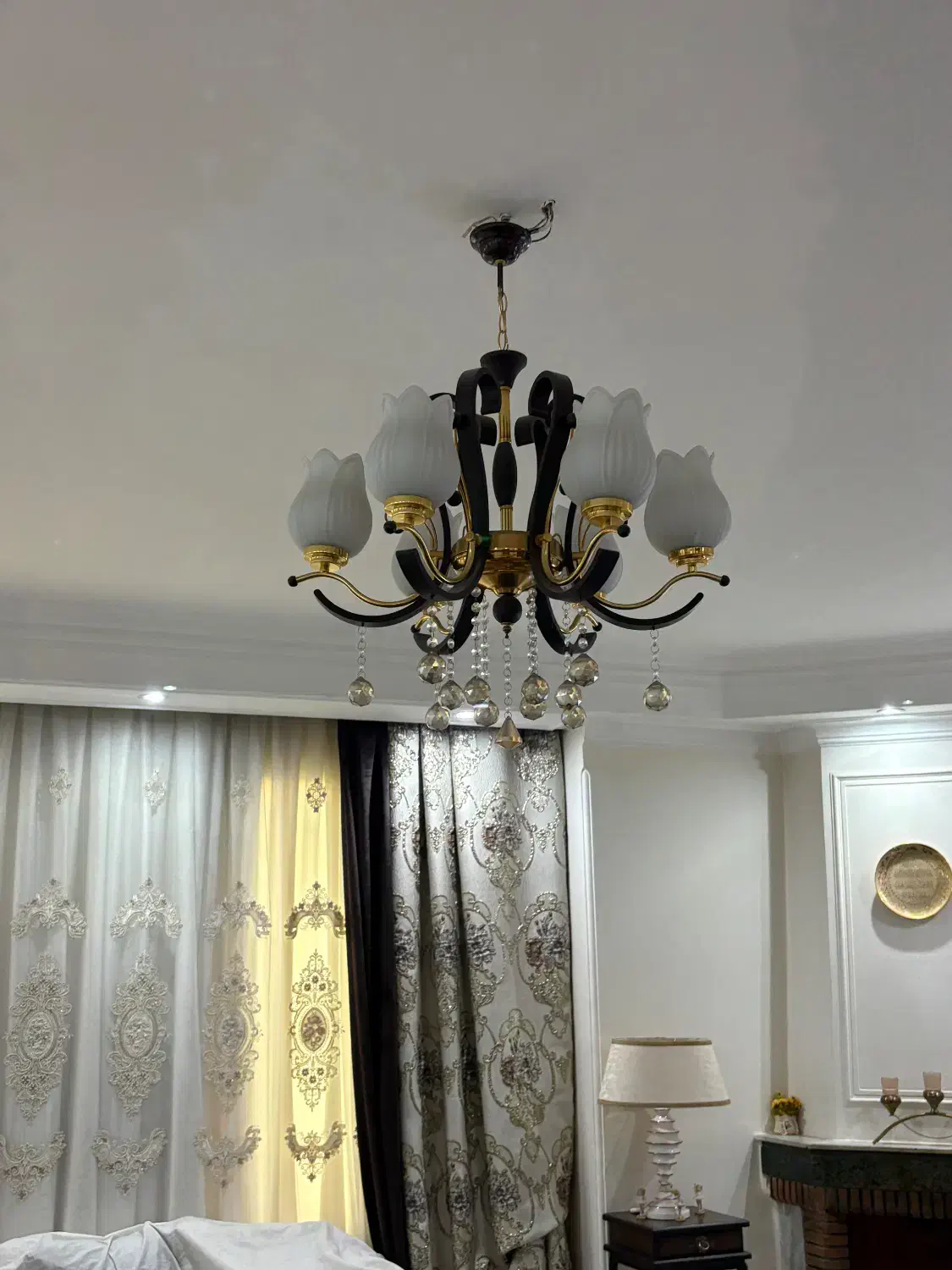 لوستر ۶شاخه|لوستر و چراغ آویز|کرج, باغستان|دیوار