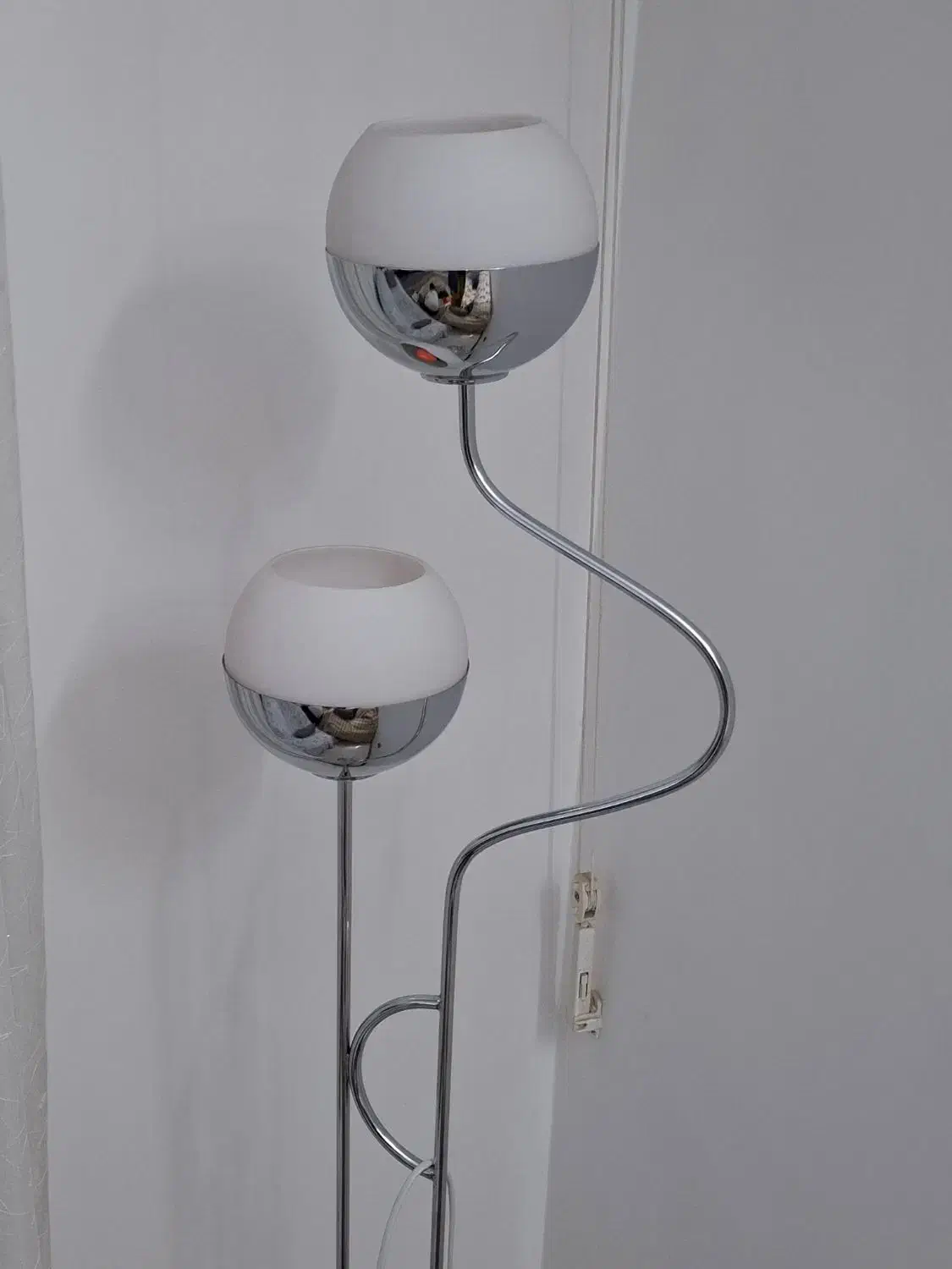 اباژور|چراغ خواب و آباژور|قم, بنیاد|دیوار