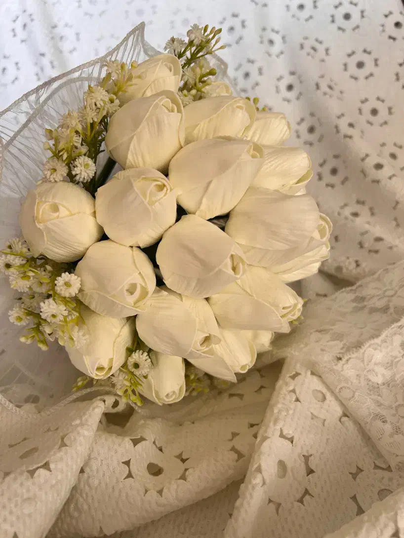 انواع دسته گل عروس  و‌ باکس گل خواستگاری و تولد|گل مصنوعی|اصفهان, احمدآباد|دیوار