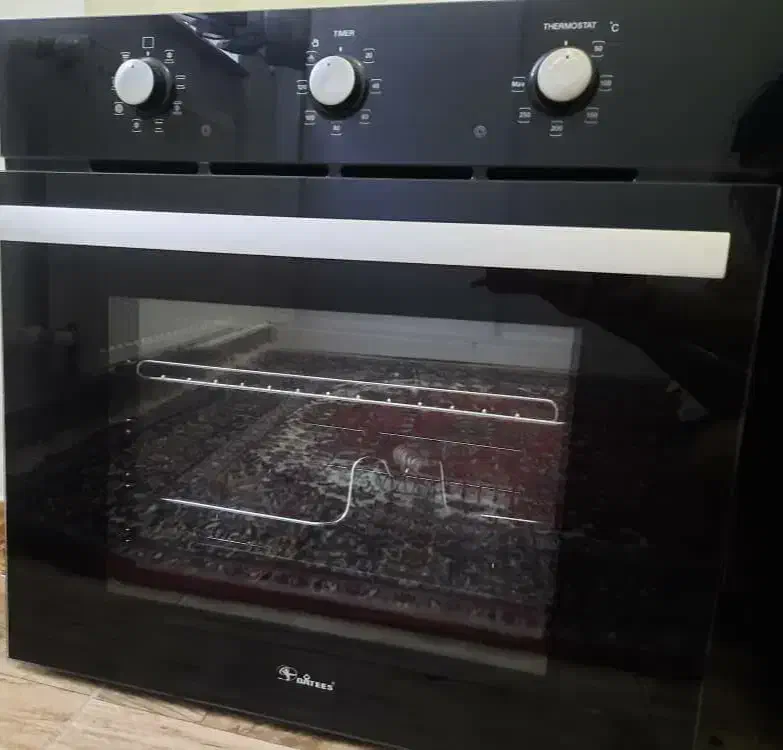 فروش فر بین کابینتی نو کار نکرده|اجاق گاز و لوازم برقی پخت‌وپز|رشت, جهاد|دیوار