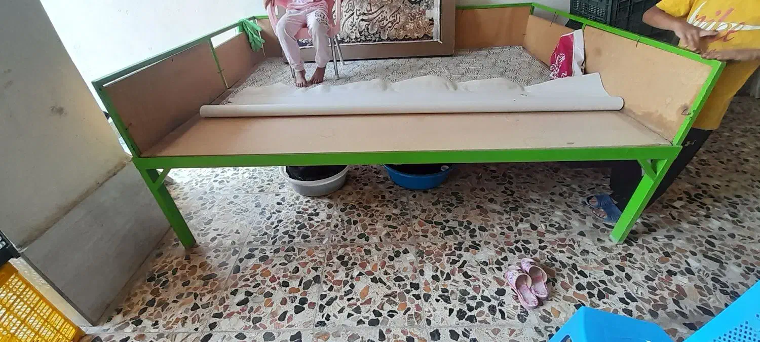 تخت نشیمن|مبلمان خانگی و میز عسلی|یاسوج, |دیوار