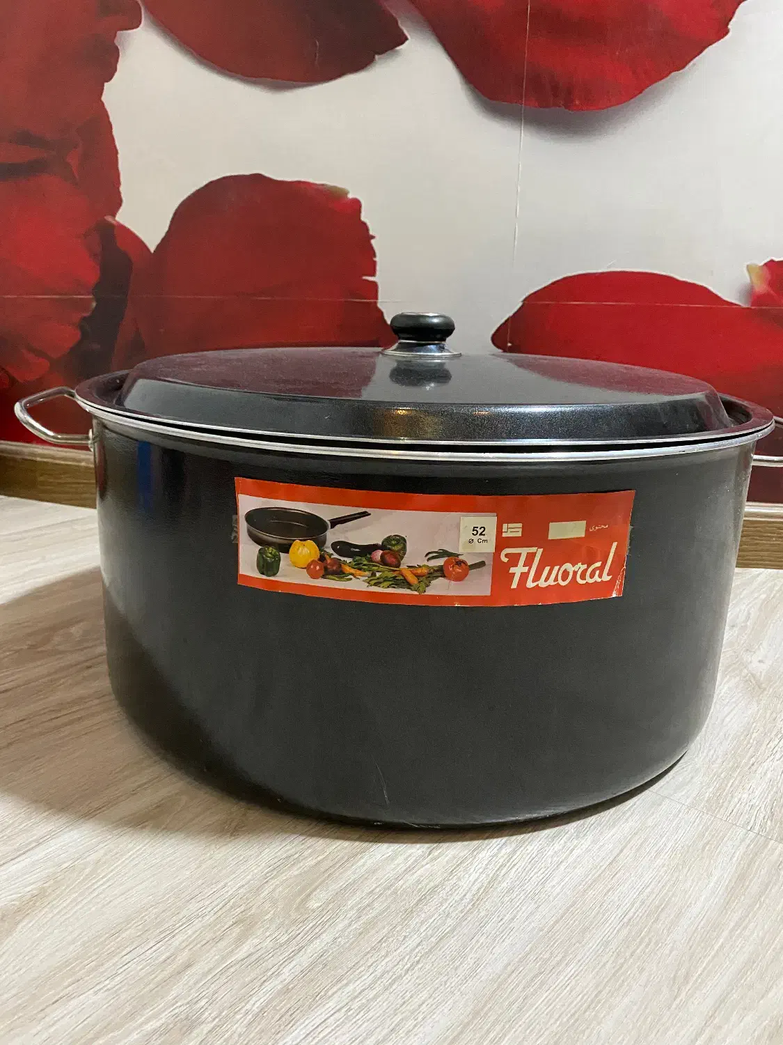 قابلمه|ظروف پخت‌وپز|رشت, دیلمان|دیوار