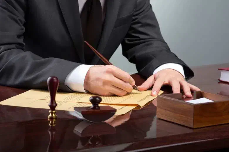 وکالت در دعوای و نوشتن لایحه با کمترین قیمت|خدمات مالی، حسابداری، بیمه|قم, باجک دو|دیوار