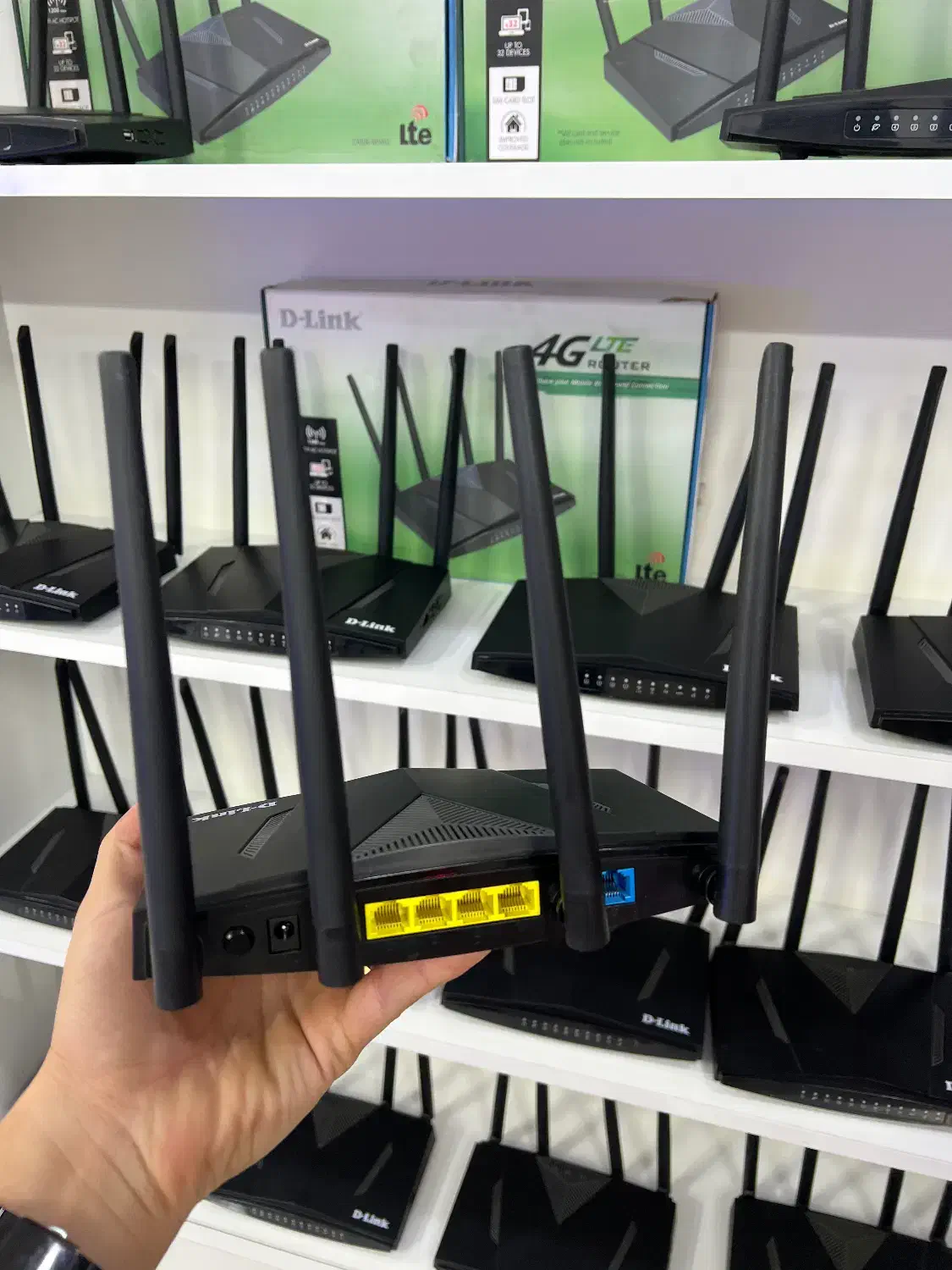 مودم سیمکارتی M960 Dlink دیلینک سیم کارتی استوک|مودم و تجهیزات شبکه|اصفهان, خلجا|دیوار