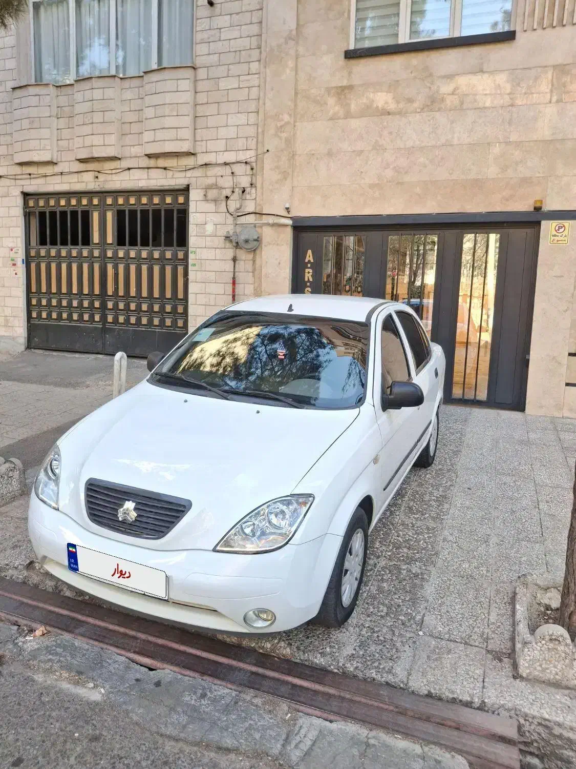 تیبا ۹۸ صندوق دار درحد|خودرو سواری و وانت|تهران, جوادیه تهرانپارس|دیوار