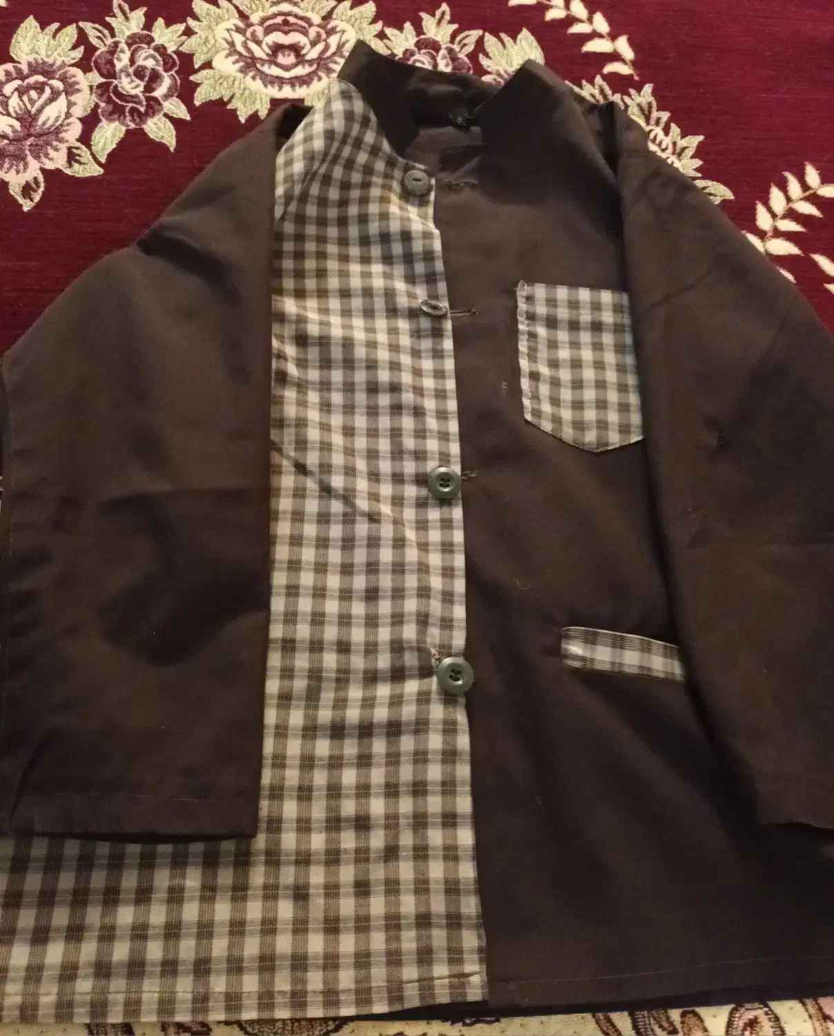 لباسفرممدرسه|لباس|سراب, |دیوار